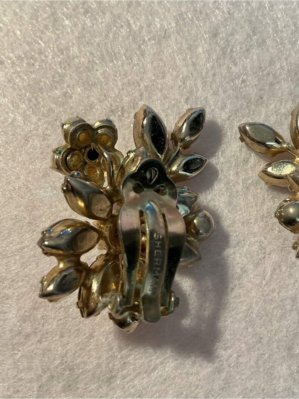 2234 - Sherman Iridescent Crystal and Pearl Floral Clip-On Earrings - Gold Tone - Picture 10 of 11